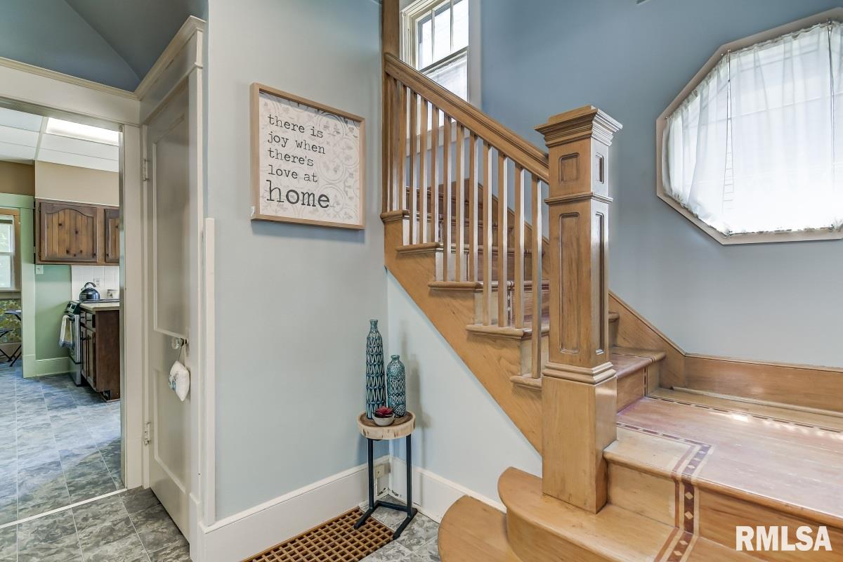 624 South State Street Springfield, IL 62704 - Photo 5 of 36