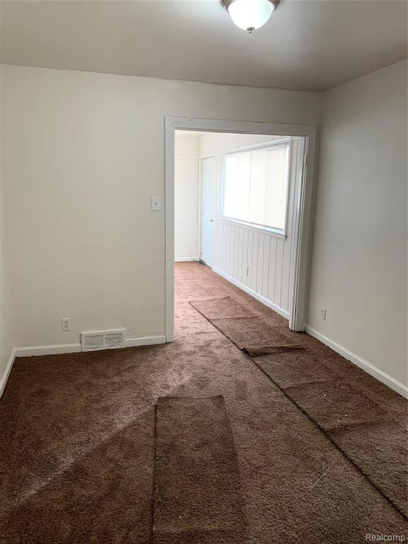 10910 Nottingham Road Detroit, MI 48224 - Photo 11 of 35