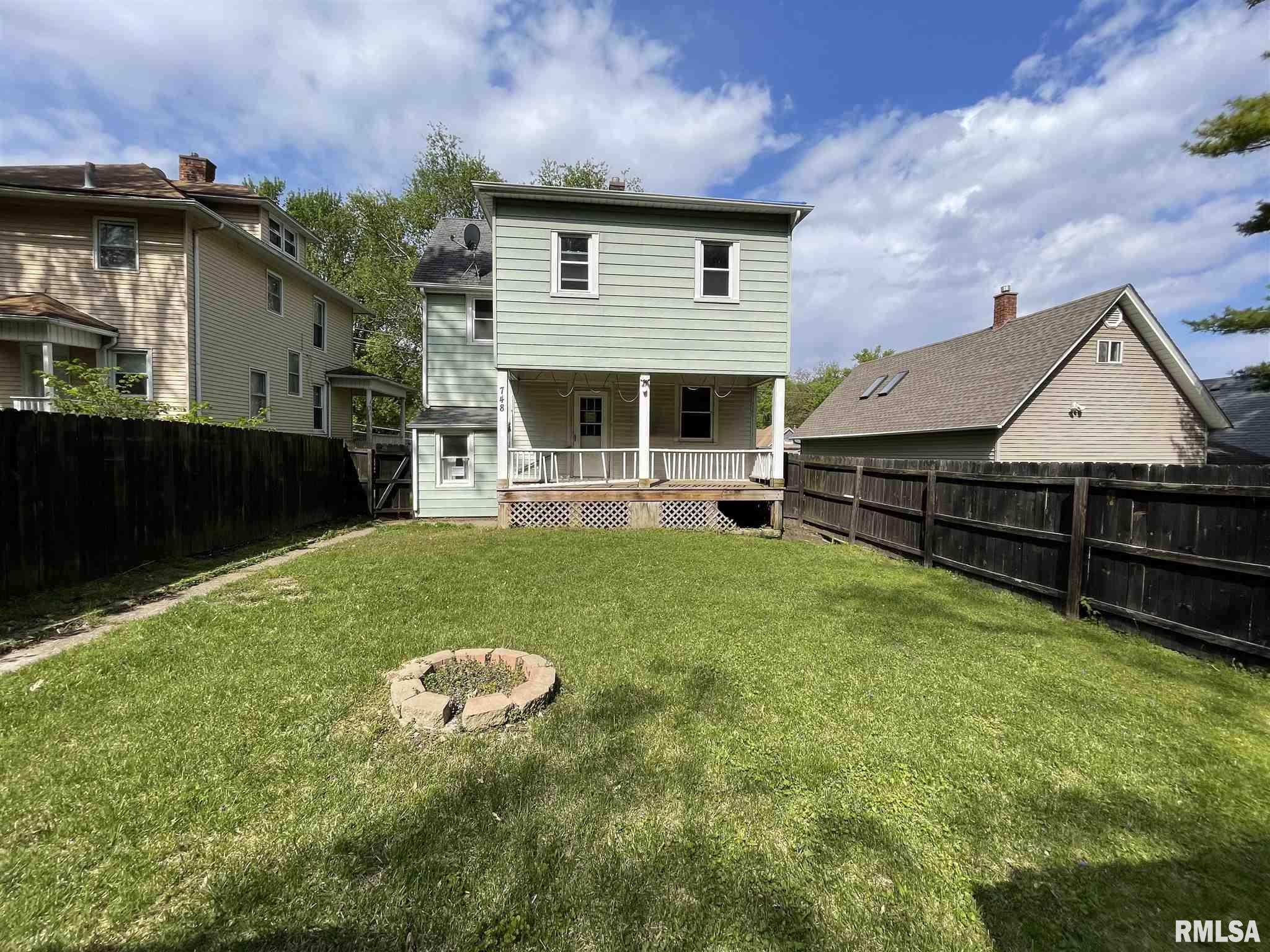 748 25th Street Moline, IL 61265 - Photo 2 of 19 Gallery Image 2