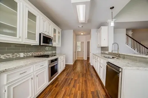 $2,500 | 11406 Lakewood Cove, Houston, TX 77070