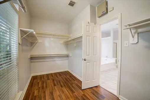 $2,500 | 11406 Lakewood Cove, Houston, TX 77070