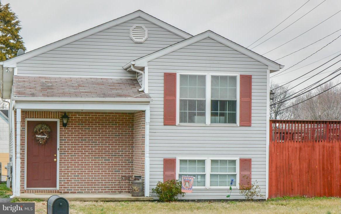 2512 Lodge Farm Road Baltimore, MD 21219 - Photo 1 of 28 Exterior (Front)