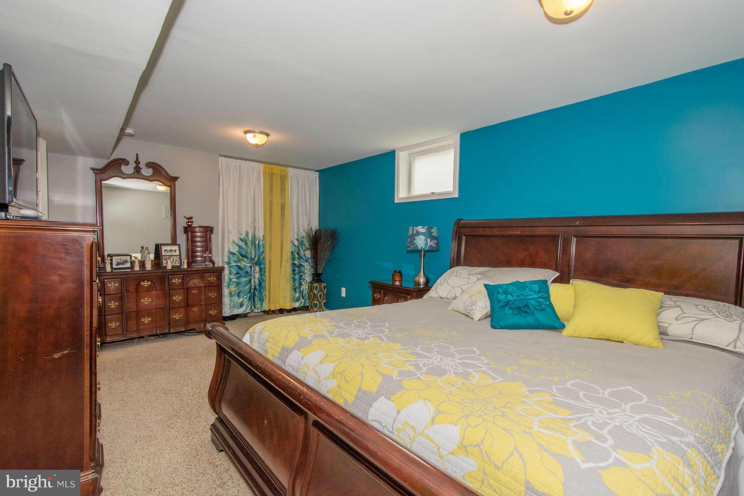 2512 Lodge Farm Road Baltimore, MD 21219 - Photo 22 of 28 Bedroom