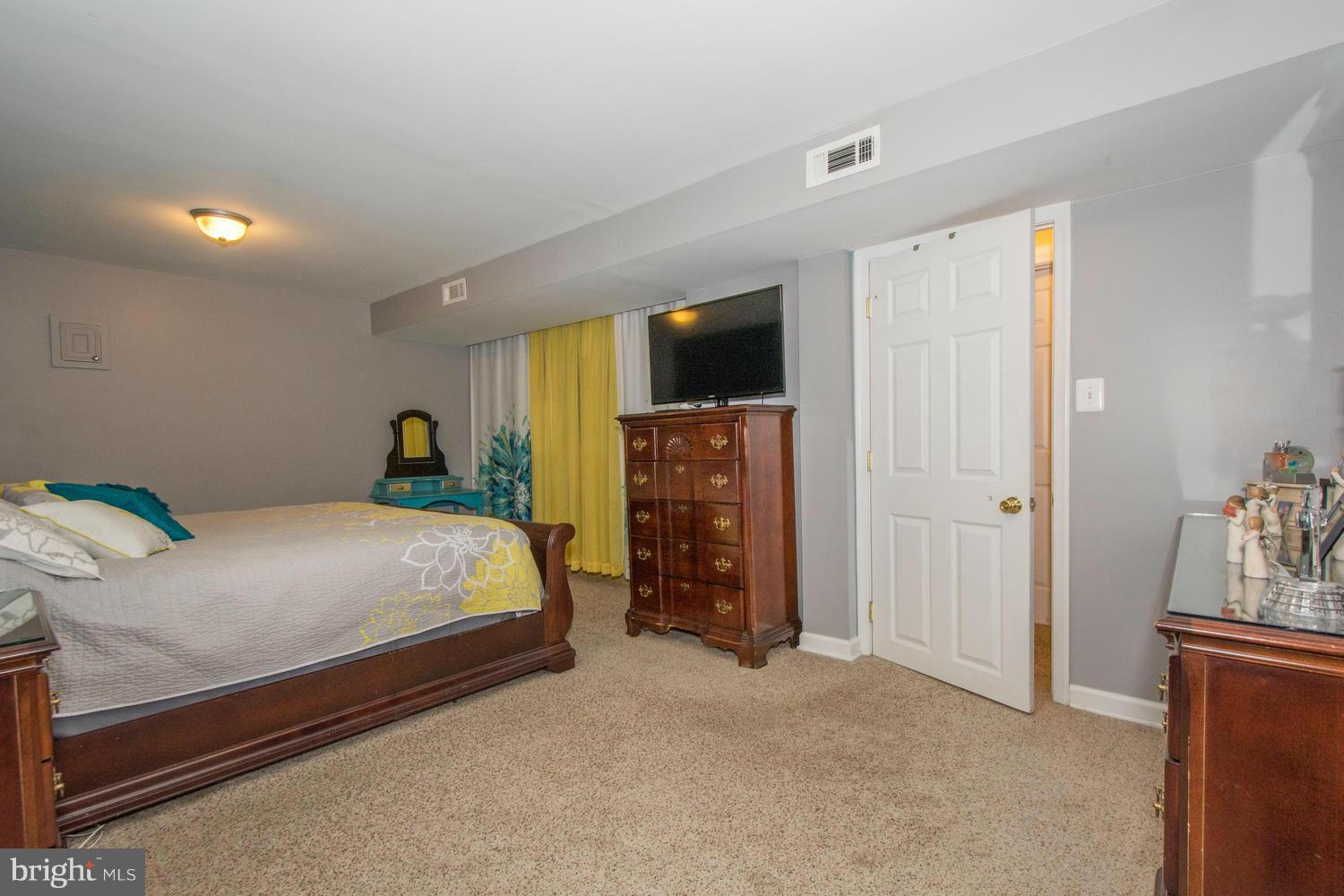 2512 Lodge Farm Road Baltimore, MD 21219 - Photo 23 of 28 Bedroom