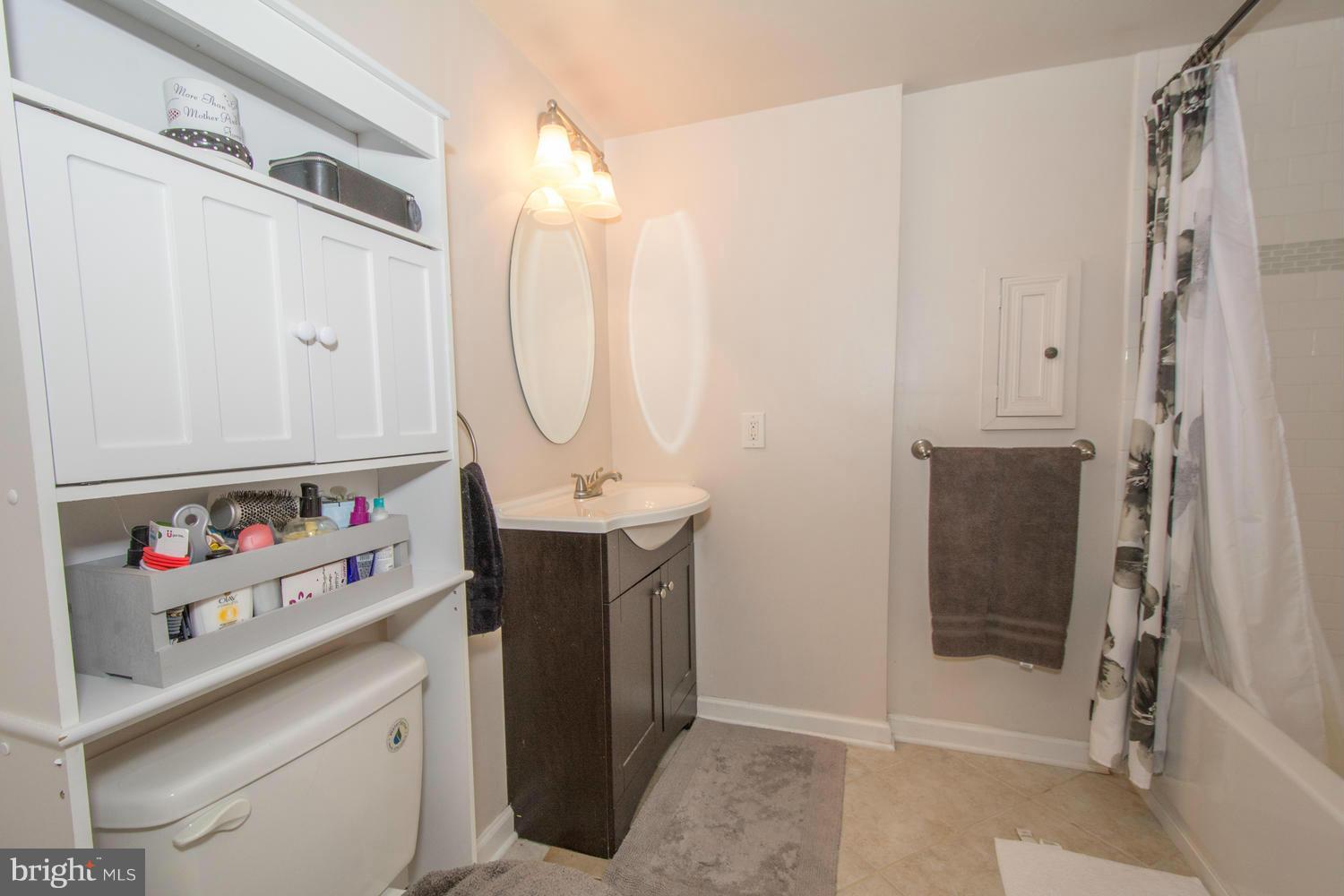 2512 Lodge Farm Road Baltimore, MD 21219 - Photo 24 of 28 Bath