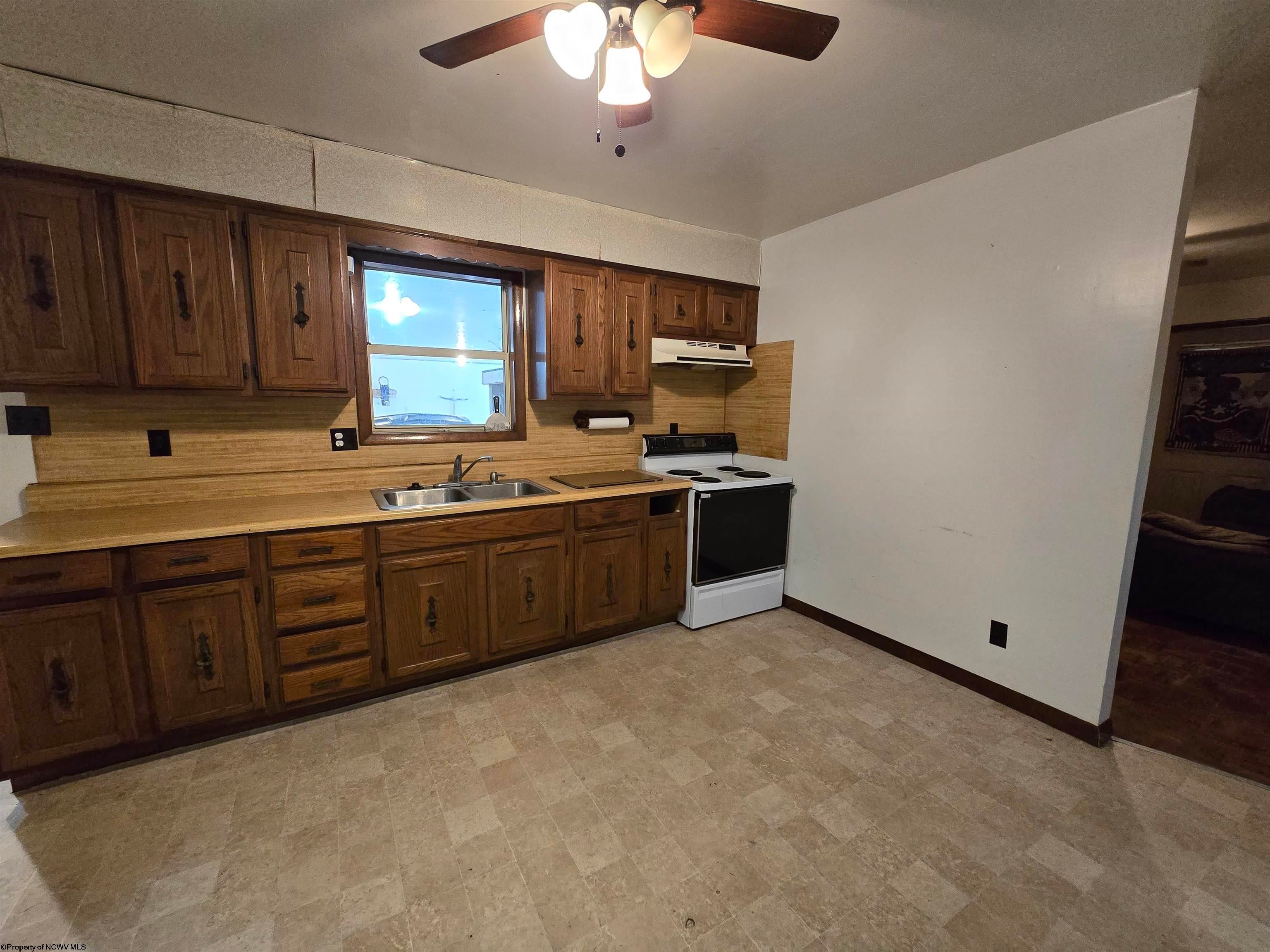 352 Grassy Run Road Fairmont, WV 26554 - Photo 27 of 44 Gallery Image 27