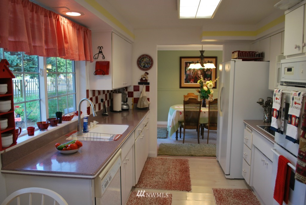 5992 Longdin Road Ferndale, WA 98248 - Photo 6 of 16