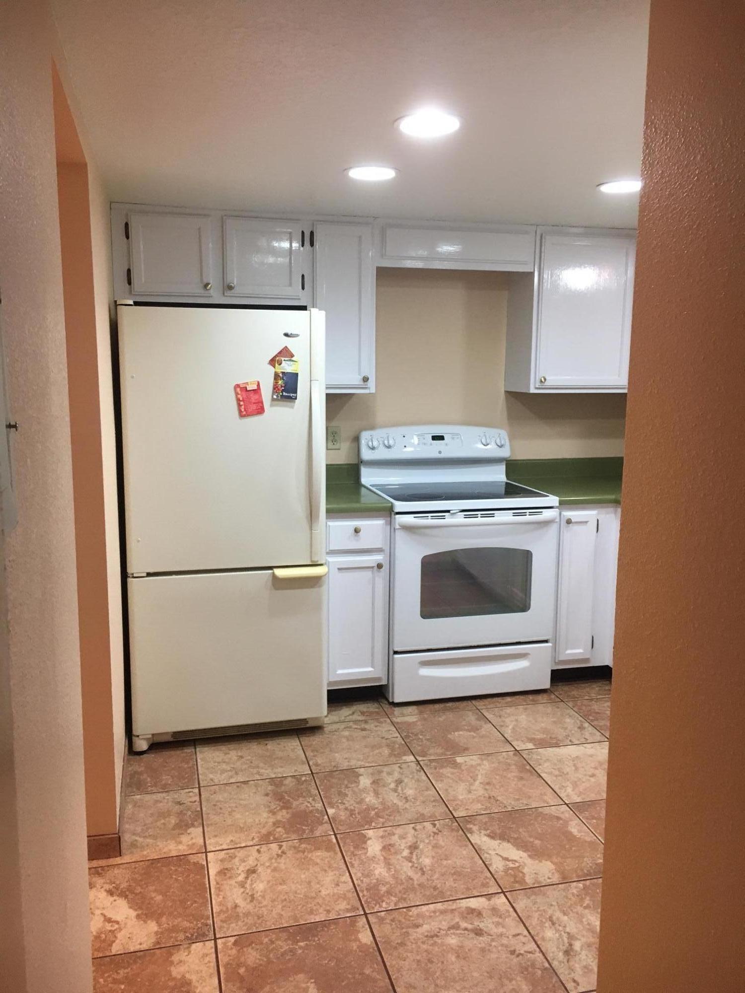 7461 Swallow Run, Unit 46 Winter Park, FL 32792 - Photo 7 of 21 THE KITCHEN