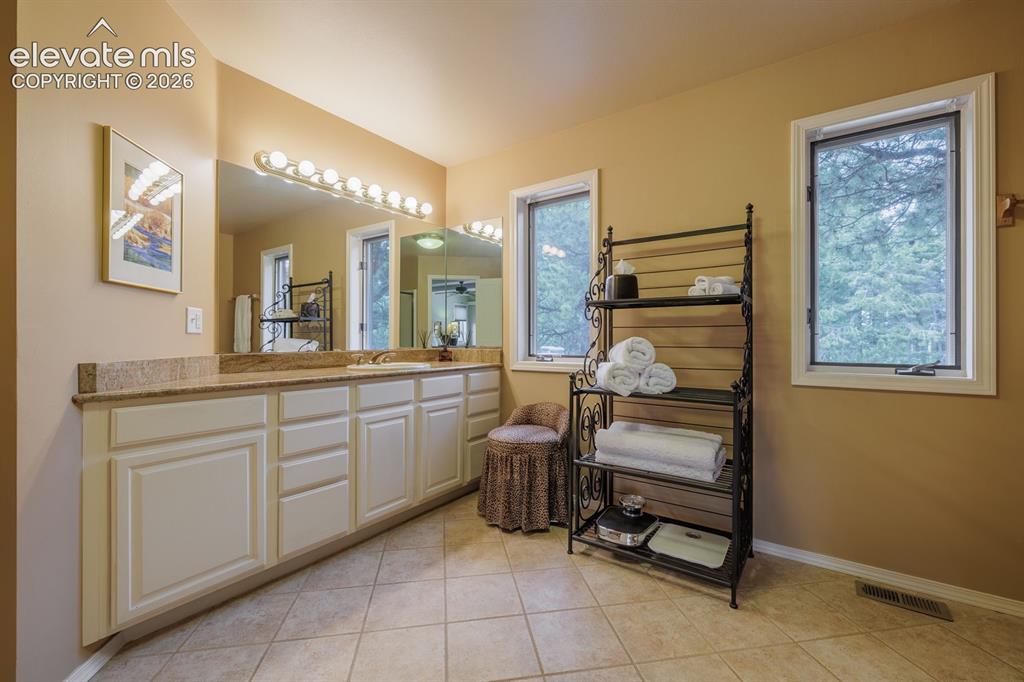 6100 Elk Valley Road Divide, CO 80814 - Photo 21 of 50