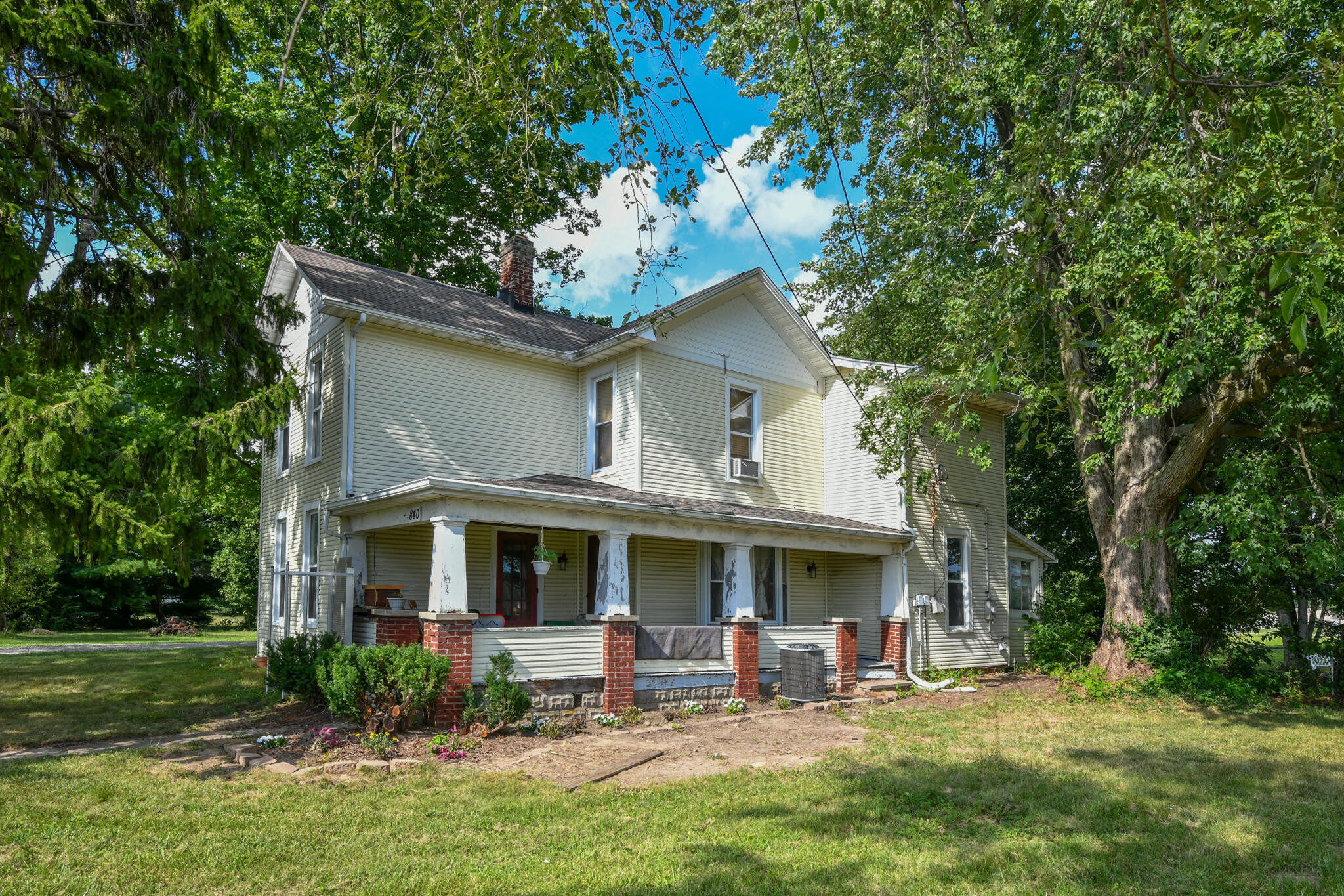 840 Victory Road Springfield, OH 45504 - Photo 1 of 42 Gallery Image 1