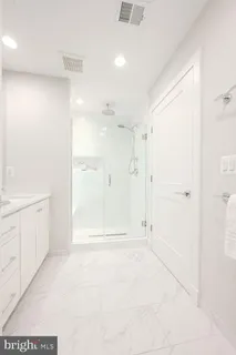 $1,009,999 | 10326 Grosvenor Place, North Bethesda, MD 20852