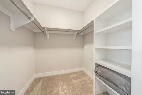 $1,009,999 | 10326 Grosvenor Place, North Bethesda, MD 20852