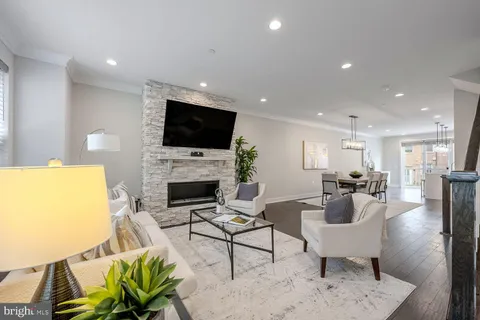 $1,009,999 | 10326 Grosvenor Place, North Bethesda, MD 20852