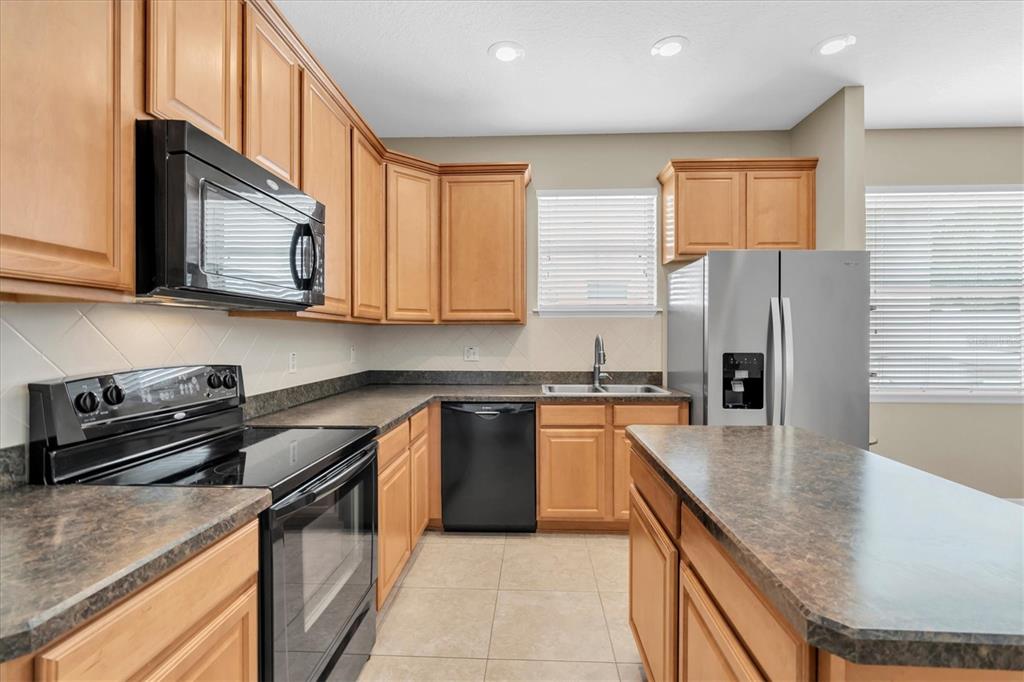 12148 Colony Lakes Boulevard New Port Richey, FL 34654 - Photo 13 of 52