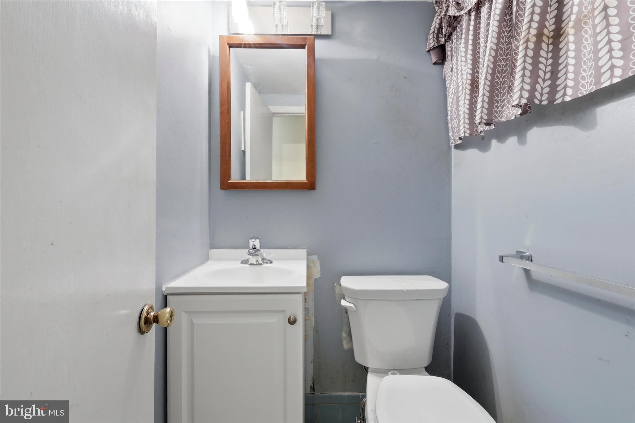 152 Fox Road Media, PA 19063 - Photo 12 of 25 Half Bathroom