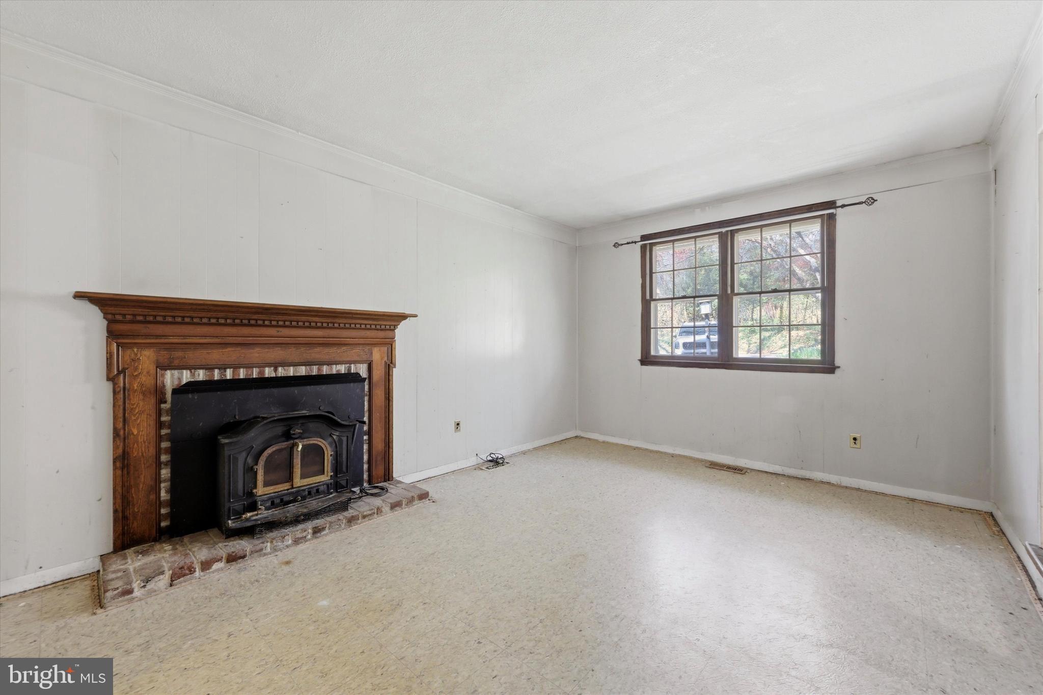 152 Fox Road Media, PA 19063 - Photo 9 of 25 Family Room