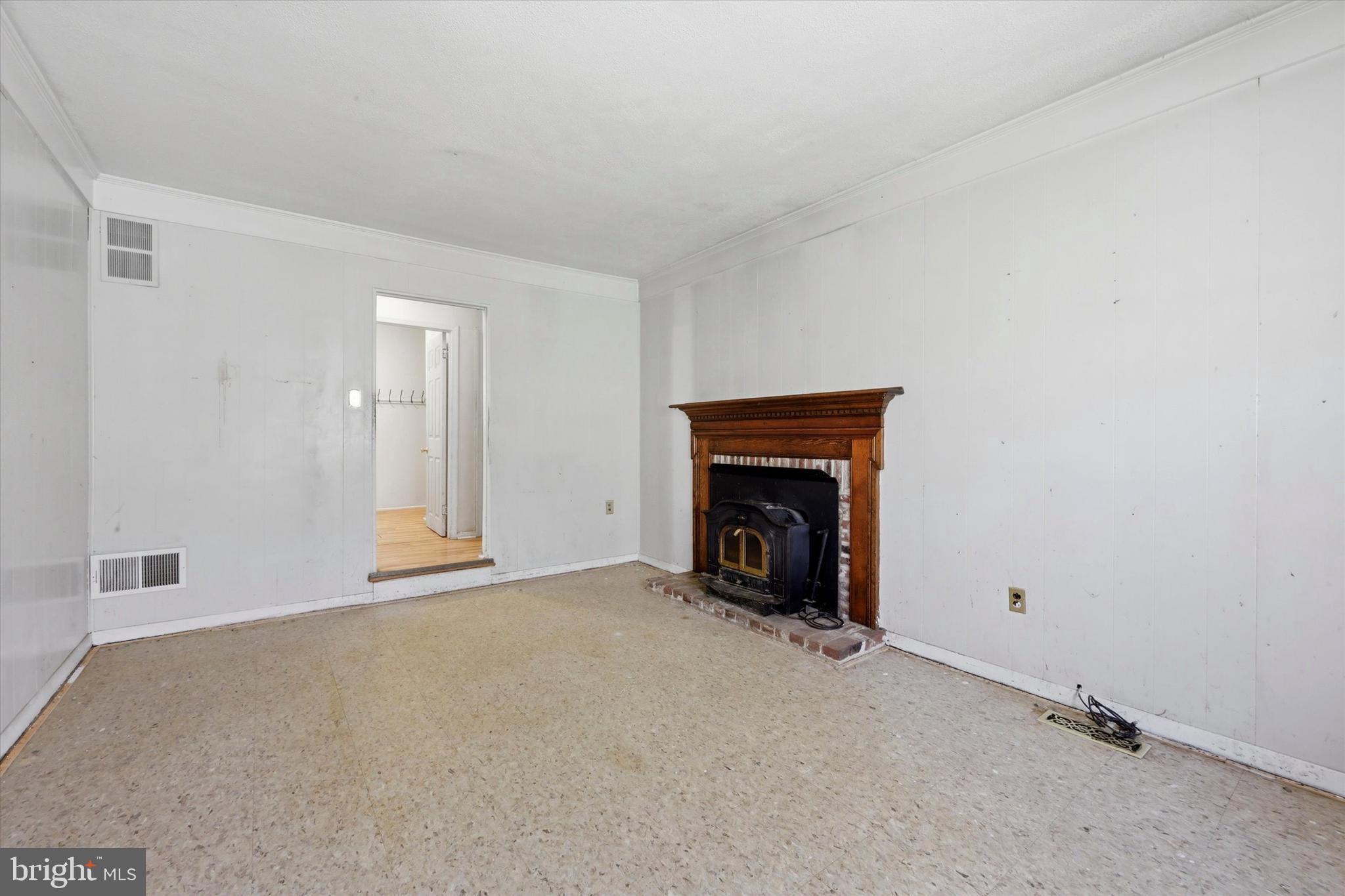 152 Fox Road Media, PA 19063 - Photo 10 of 25 Family Room