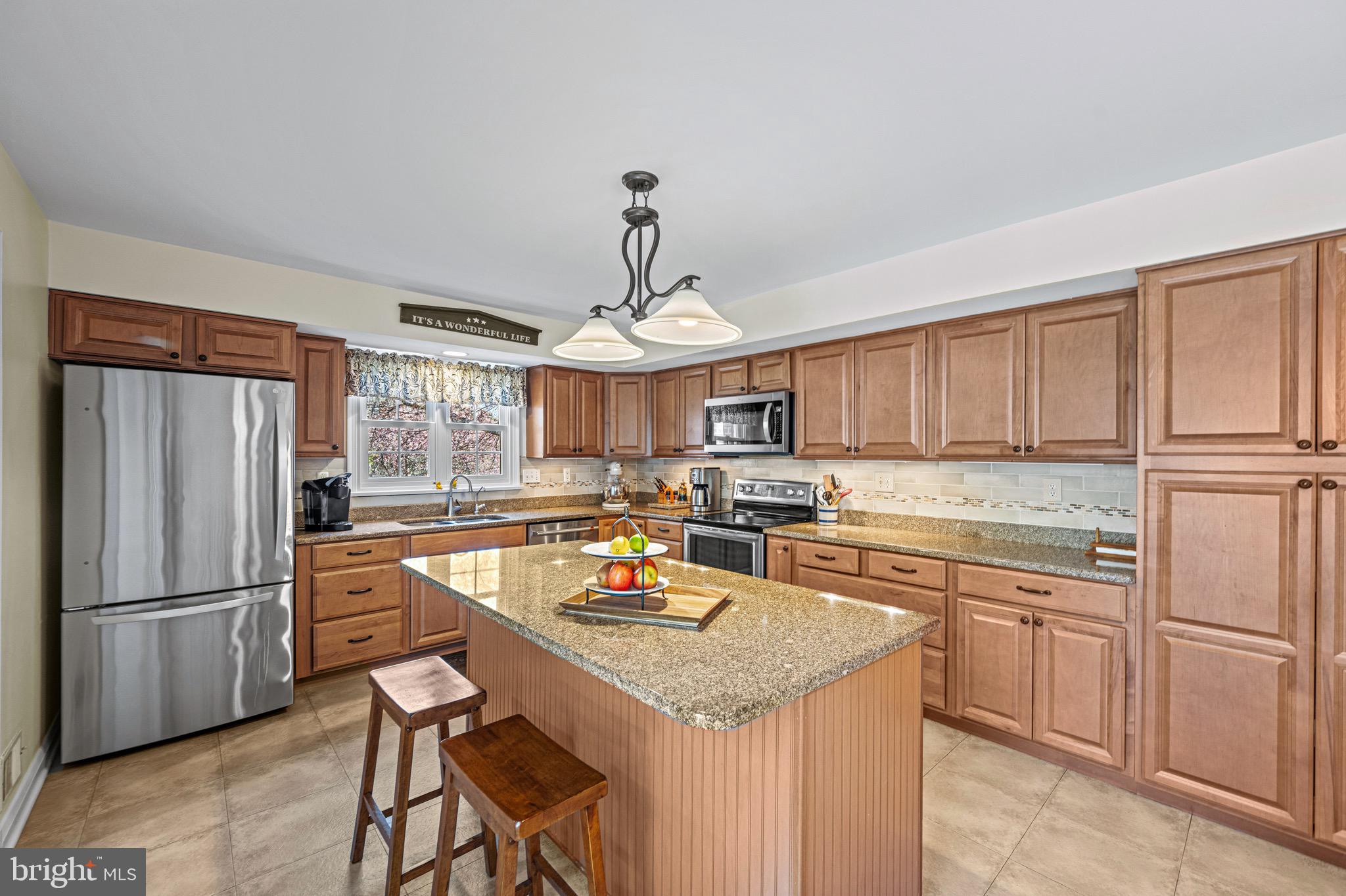 13707 Killarney Court Phoenix, MD 21131 - Photo 10 of 54 Gorgeous kitchen!