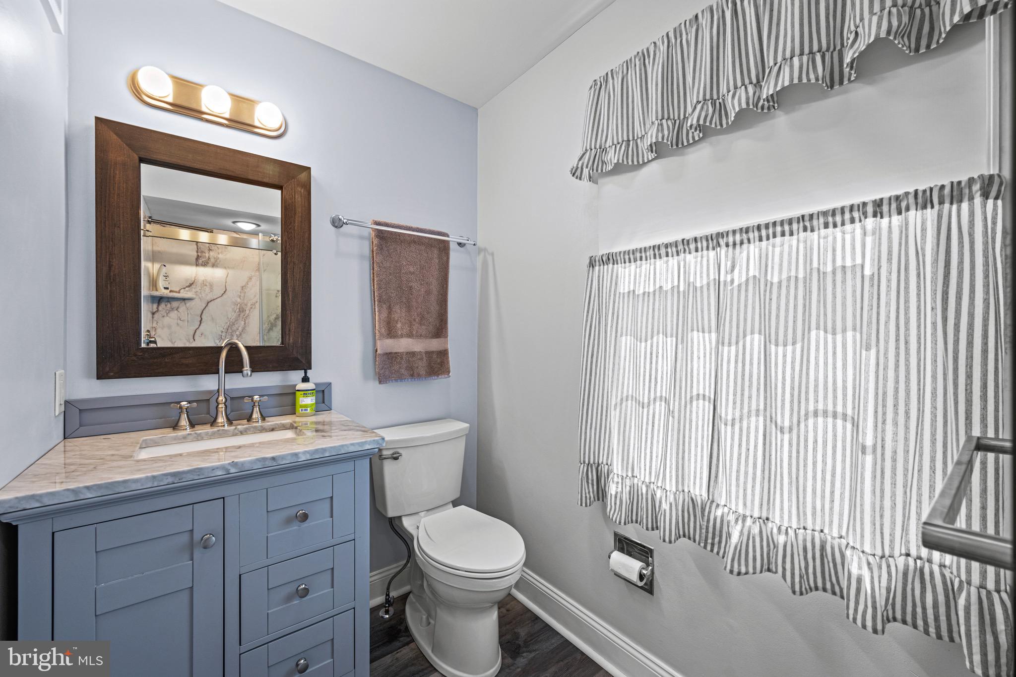 13707 Killarney Court Phoenix, MD 21131 - Photo 33 of 54 Hall full bathroom #3