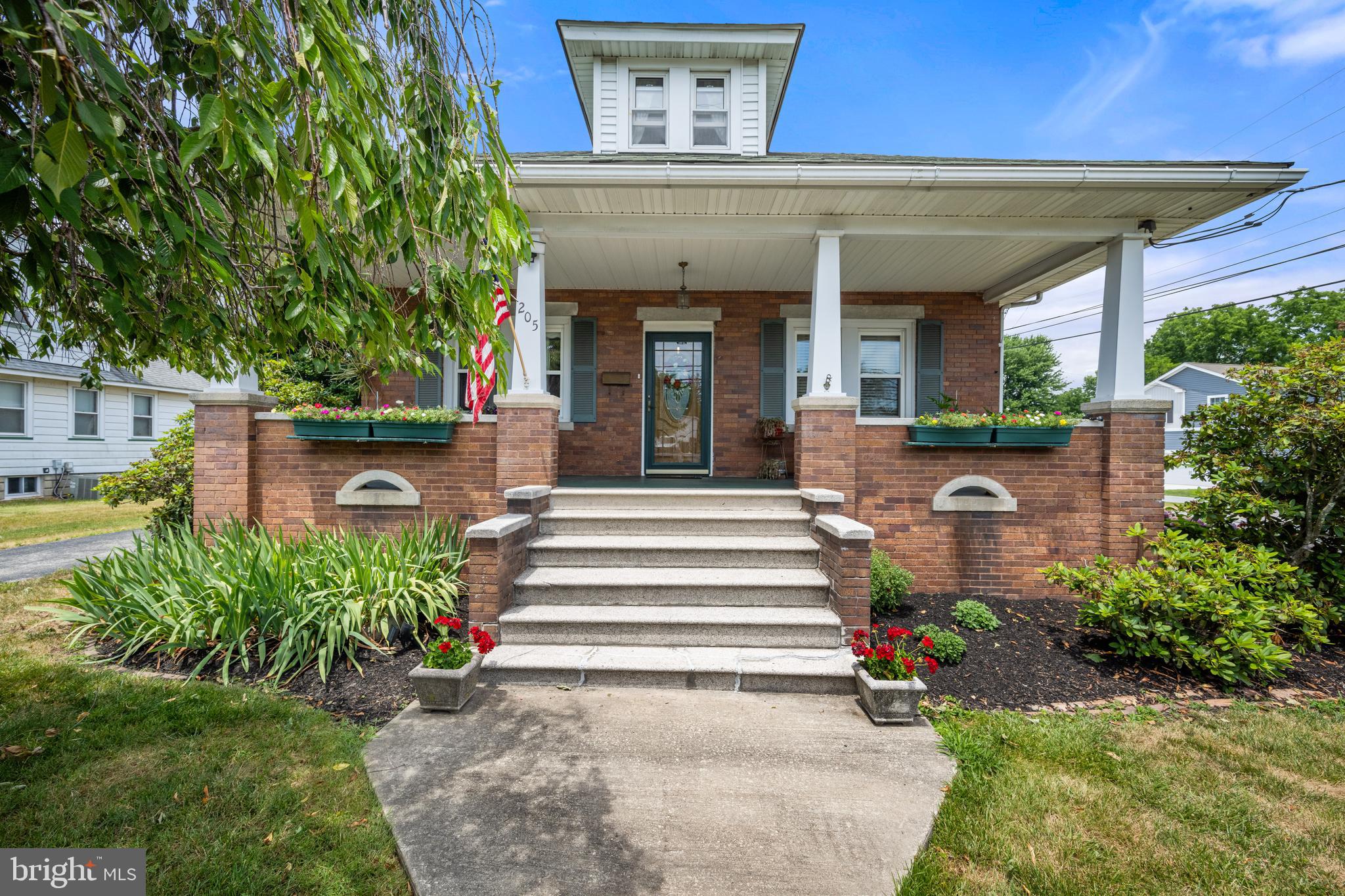 205 Clayton Road Williamstown, NJ 08094 - Photo 2 of 31 Gallery Image 2