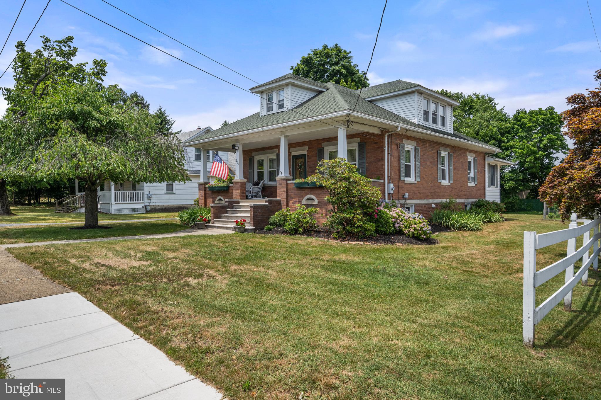 205 Clayton Road Williamstown, NJ 08094 - Photo 3 of 31 Gallery Image 3