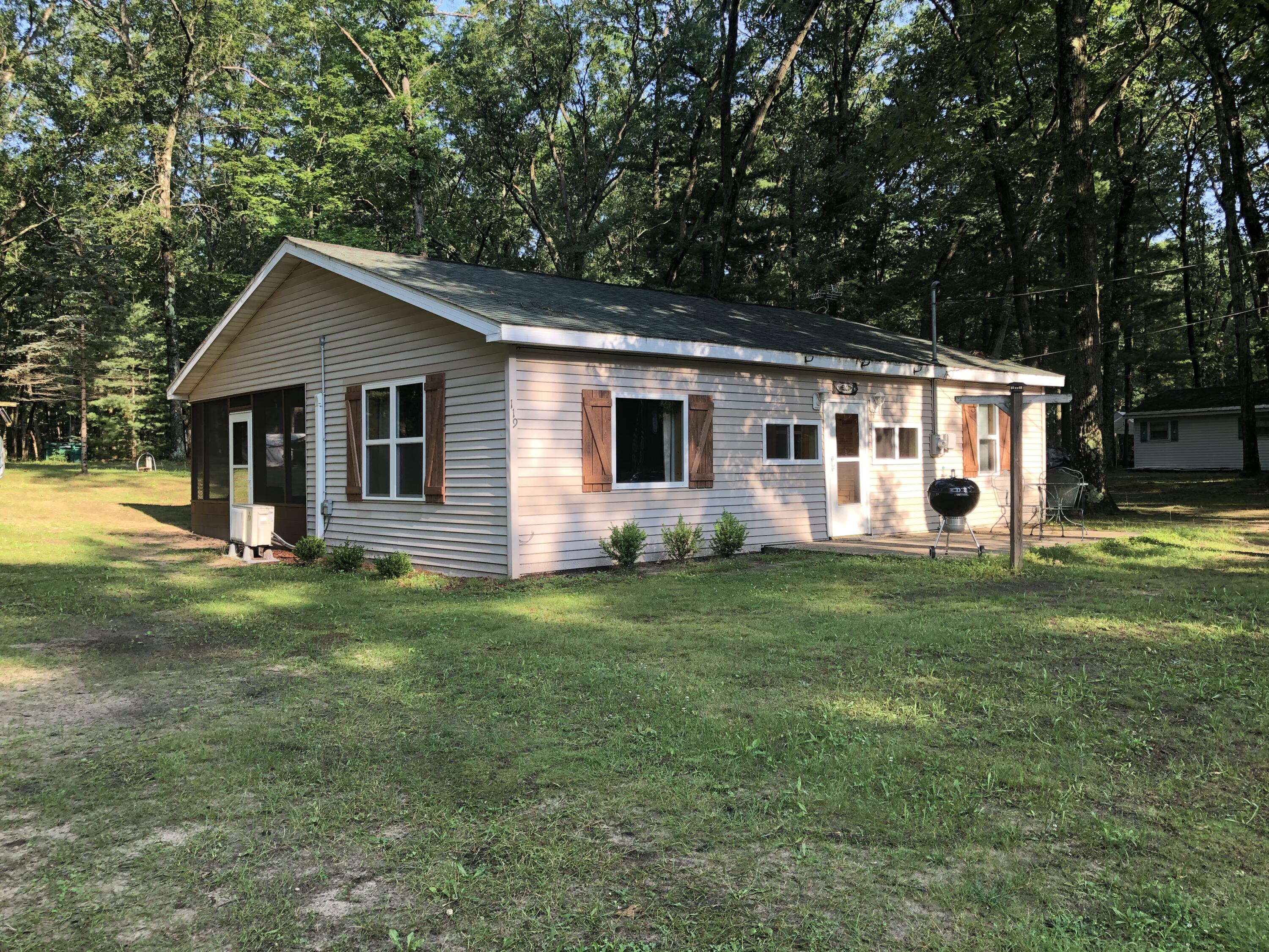 119 North Jackpine Road Fountain, MI 49410 - Photo 1 of 24 IMG-4847