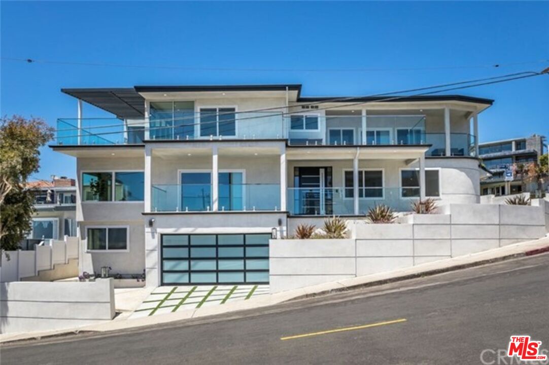 135 Waterview Street Playa del Rey, CA 90293 - Photo 3 of 48 Gallery Image 3