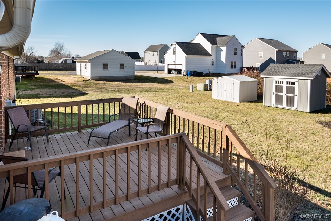 7807 Drexelbrook Road Chesterfield, VA 23832 - Photo 35 of 37 a view of a house with wooden deck