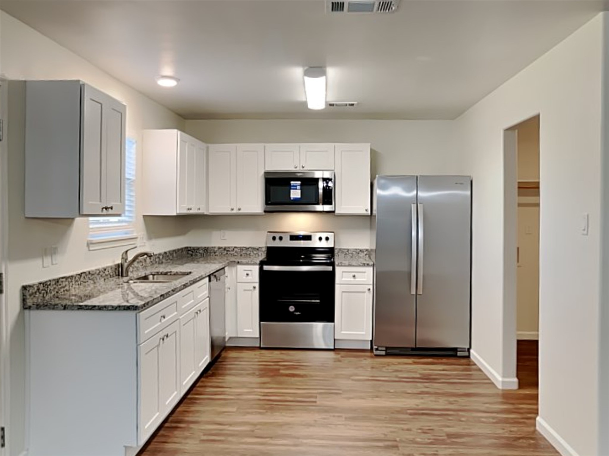 16778 Fallen Timbers Drive Conroe, TX 77385 - Photo 2 of 20