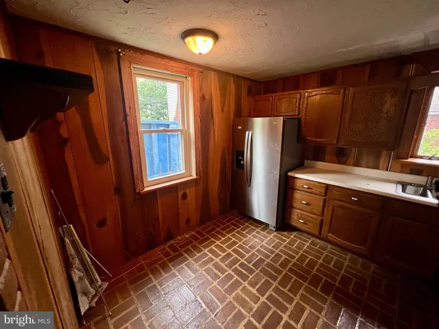 $1,050 | 632 Hanover Street, New Oxford, PA 17350