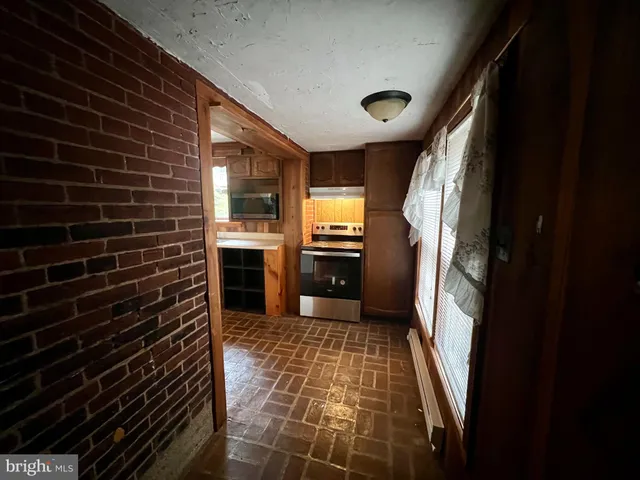 $1,050 | 632 Hanover Street, New Oxford, PA 17350