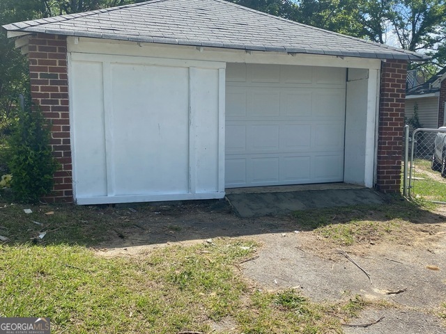697 Grenada Terrace Macon, GA 31206 - Photo 18 of 18 a view of a backyard of the house