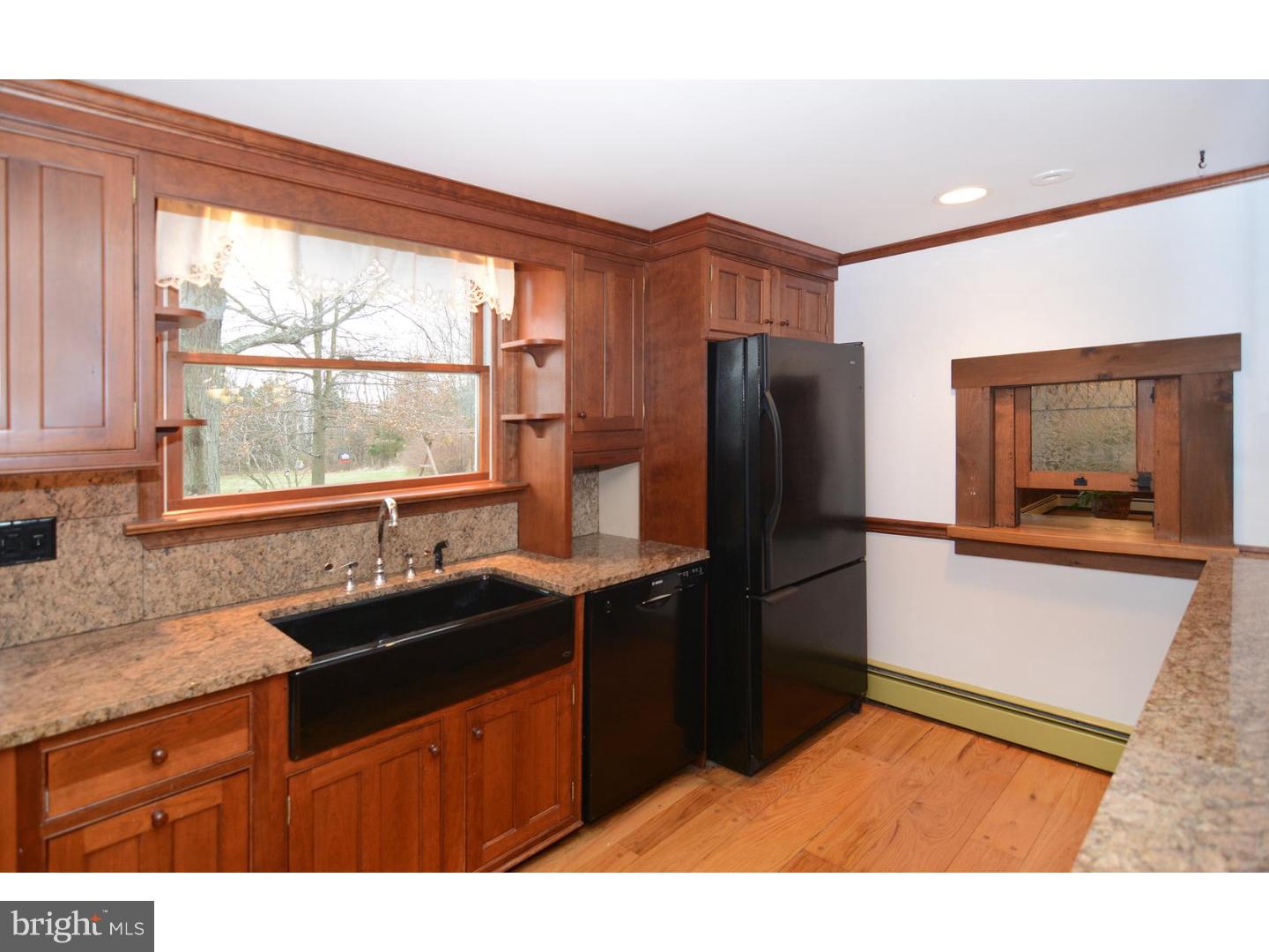 850 Ridge Road Telford, PA 18969 - Photo 5 of 25