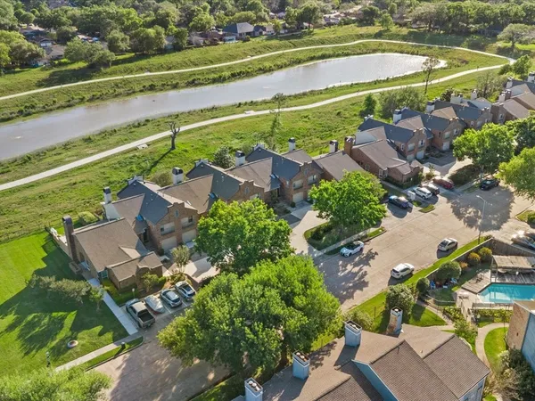 $2,300 | 15932 Seahorse Drive, Unit 272, Houston, TX 77062