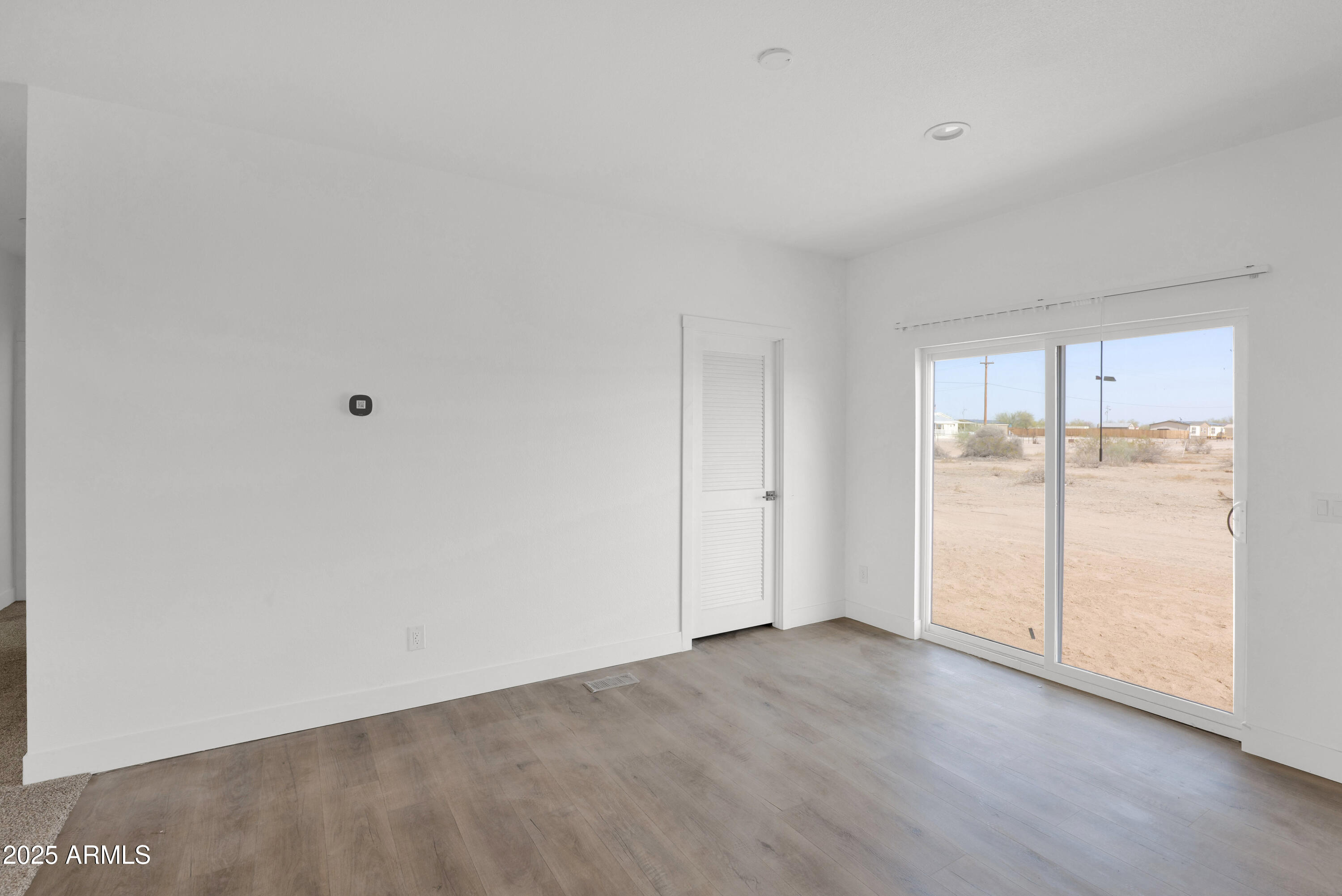 22367 North Royd Road Florence, AZ 85132 - Photo 5 of 22 a view of an empty room