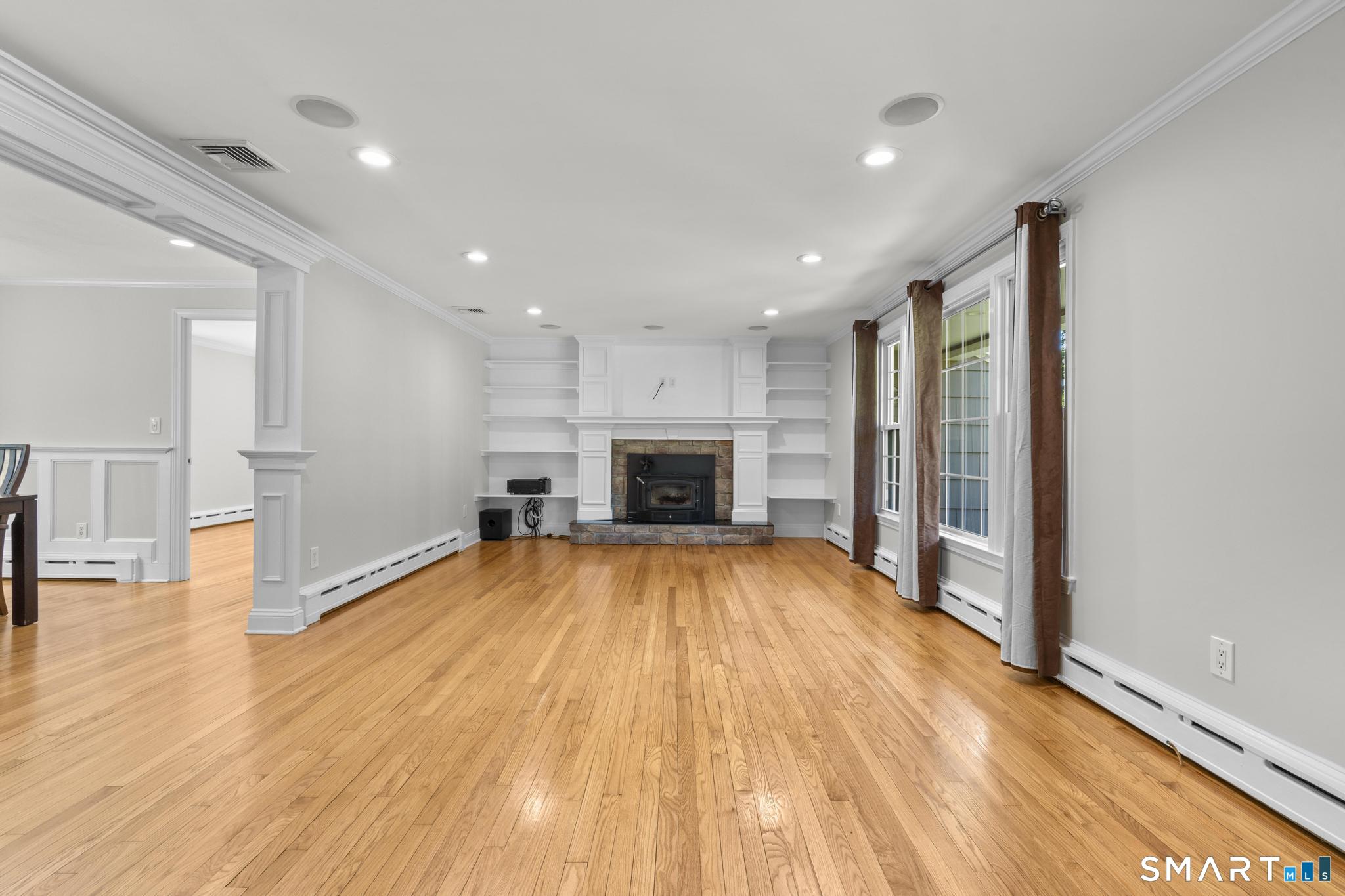 180 Tom Swamp Road Hamden, CT 06518 - Photo 11 of 40