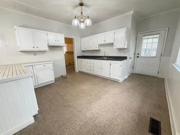 $138,000 | 644 East Maryland Street, Evansville, IN 47711