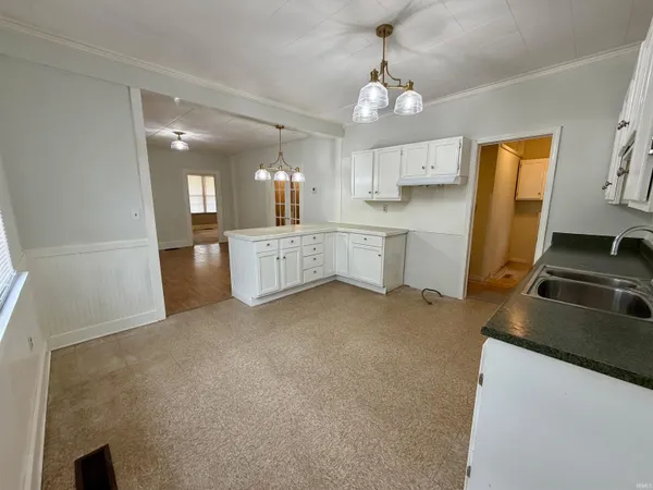 $138,000 | 644 East Maryland Street, Evansville, IN 47711