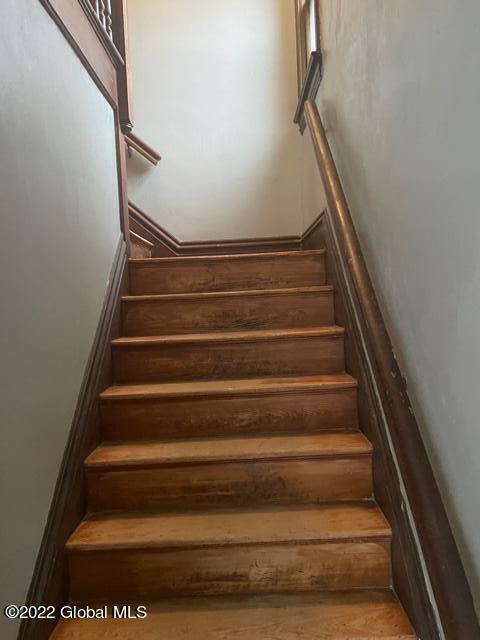 2337 16th Street, Unit 2 Troy, NY 12180 - Photo 21 of 31 thumbnail_IMG_1039