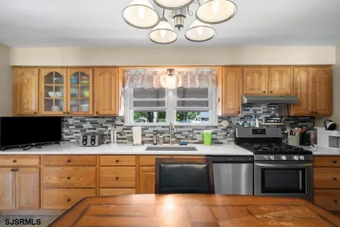 $580,000 | 22 Black Oak Drive, Palermo, NJ 08230