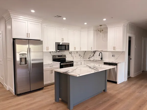 $739,900 | 441 Washington Street, Unit 305, Dedham, MA 02026