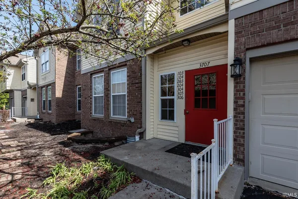 $239,900 | 3707 East Barrington Drive, Unit 305, Bloomington, IN 47408