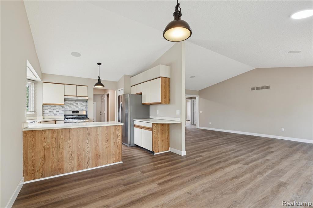 634 Lockport Road Rochester Hills, MI 48307 - Photo 17 of 42