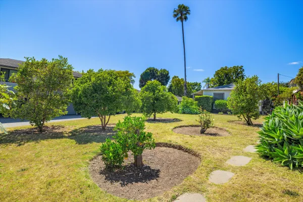 $1,995,000 | 233 West Quinto Street, Santa Barbara, CA 93105