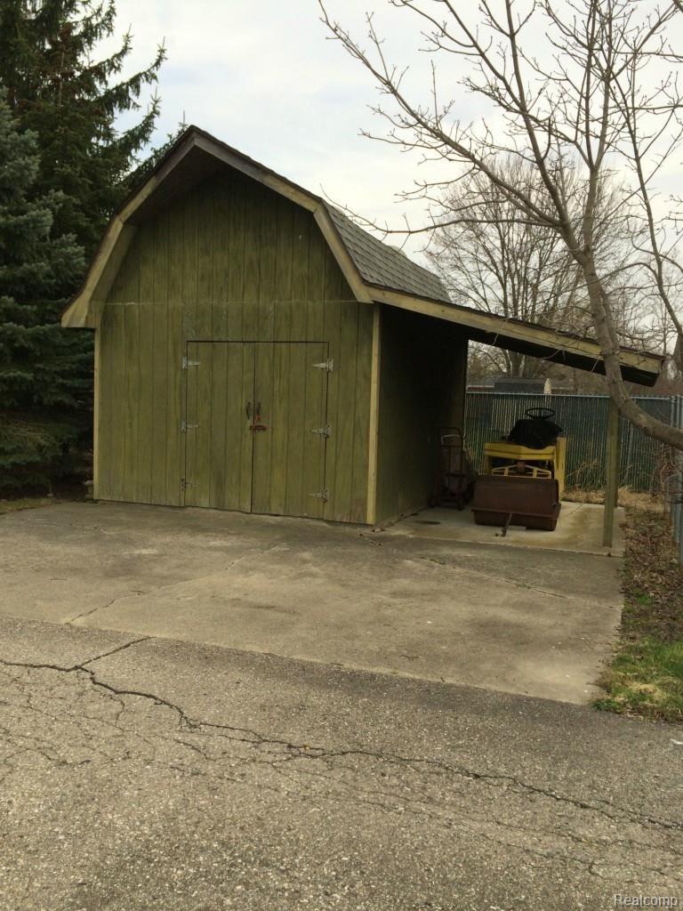 38433 Dequindre Road Troy, MI 48083 - Photo 52 of 56 IMG_3112.jpg