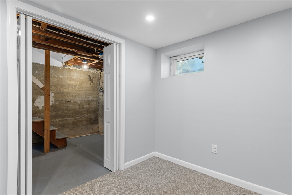 73 Bay State Road Quincy, MA 02171 - Photo 14 of 17 Gallery Image 14
