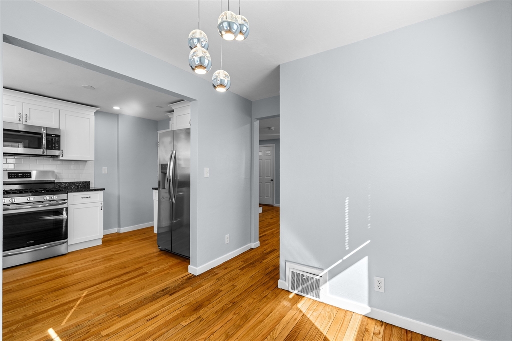 73 Bay State Road Quincy, MA 02171 - Photo 6 of 17 Gallery Image 6