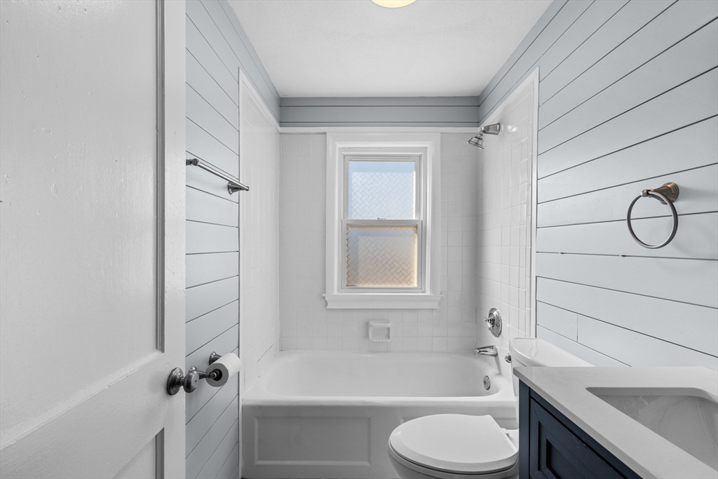 73 Bay State Road Quincy, MA 02171 - Photo 9 of 17 Gallery Image 9