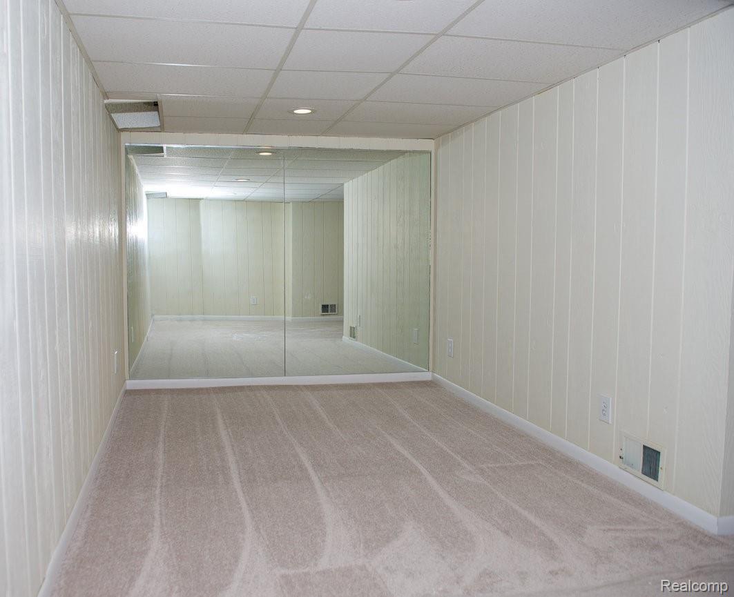 3427 Crooks Road Royal Oak, MI 48073 - Photo 17 of 19 Crooks_RD-17.jpg