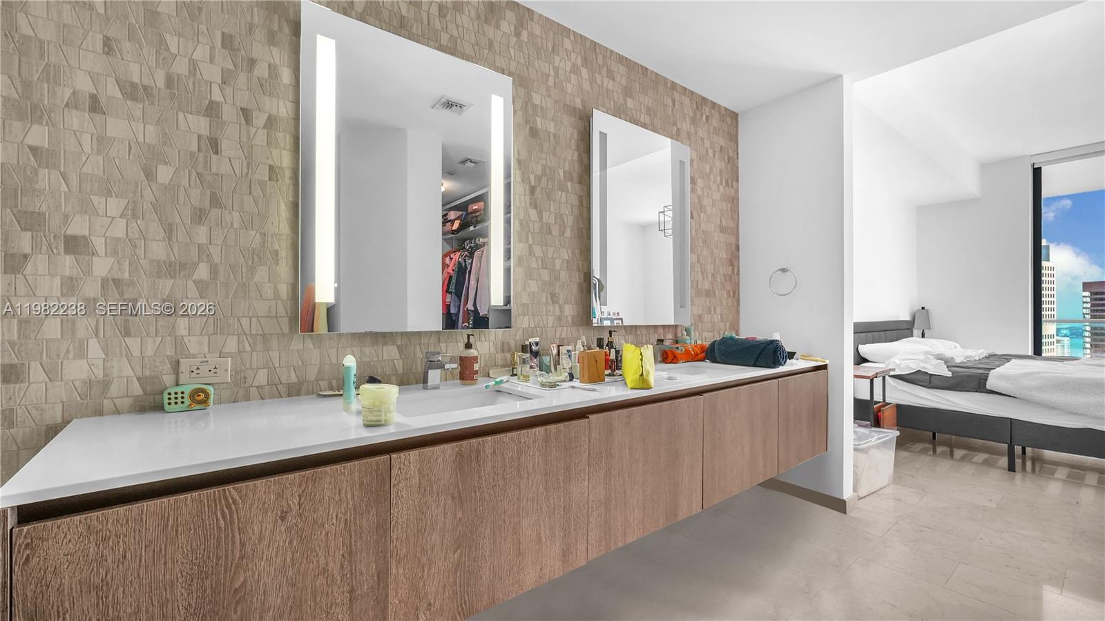 88 Southwest 7th Street, Unit 3307 Miami, FL 33130 - Photo 9 of 20 Master bathroom with double sink